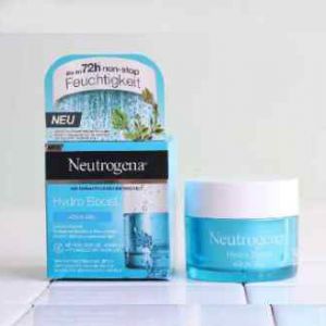 Neutrogena - kem dưỡng ẩm màu xanh