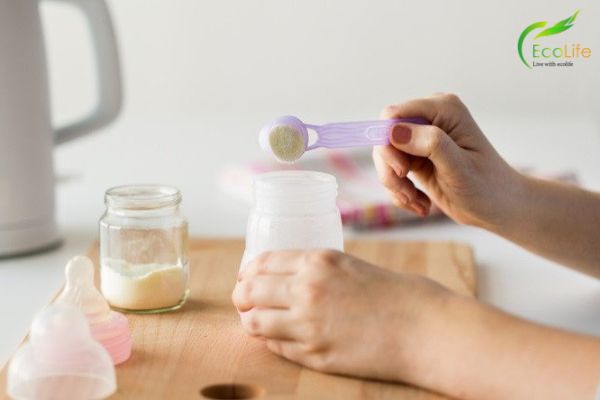 Bật mí các cách pha sữa giúp mẹ giữ trọn dinh dưỡng cho con