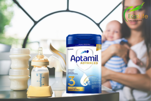 9 dấu hiệu có thể cai sữa cho bé và giải pháp thay thế - sữa Aptamil Anh