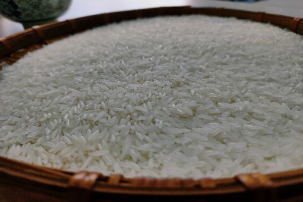 Gạo ST25 hạt dài, trắng trong, không bạc bụng