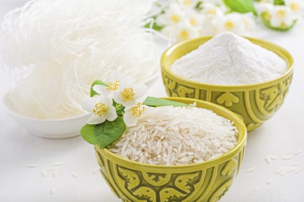 Gạo Lài sữa hạt dài, màu trắng đục